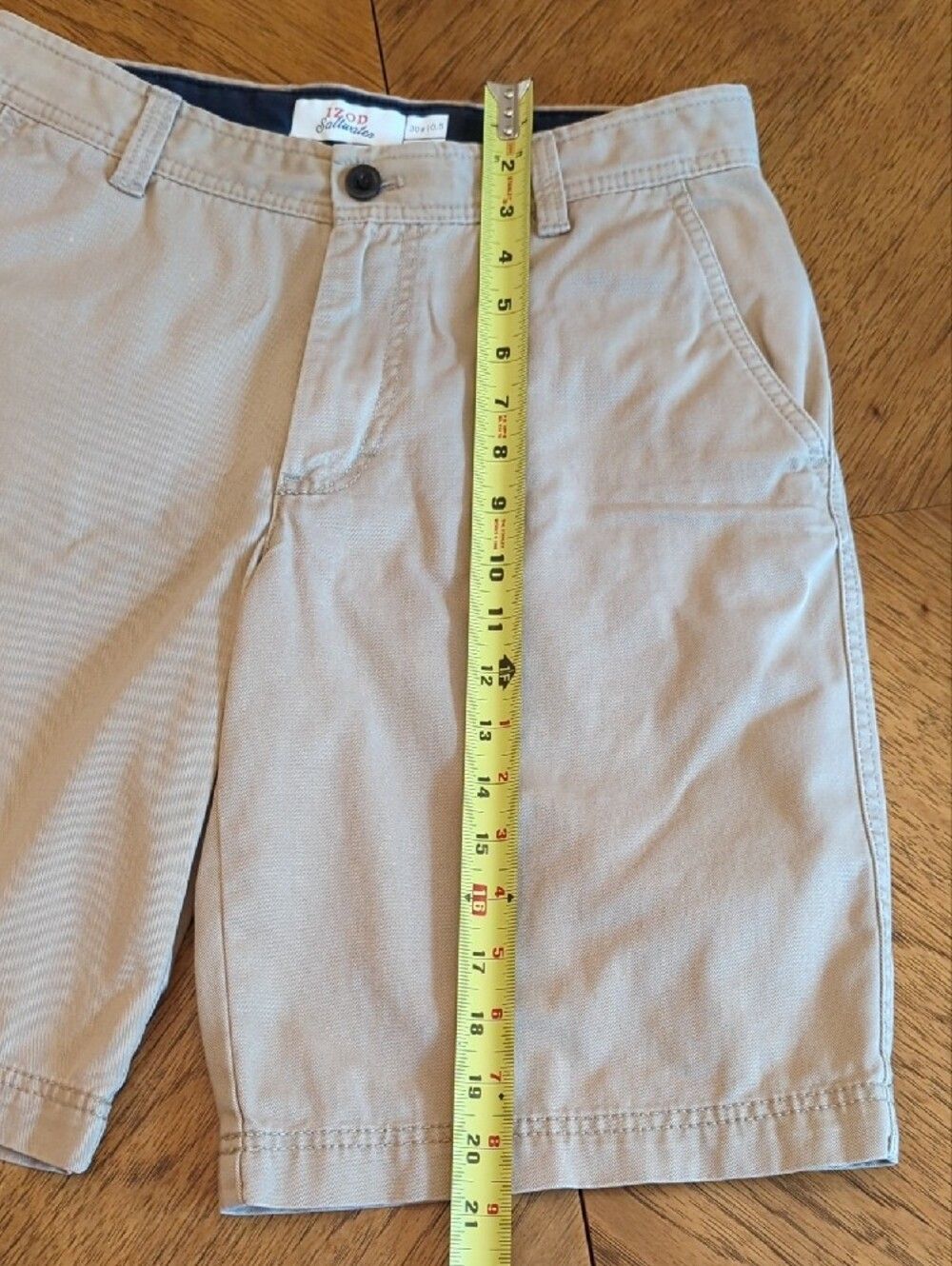 Izod Men's Khaki Flat-Front Chino Shorts - Picture 6 of 9